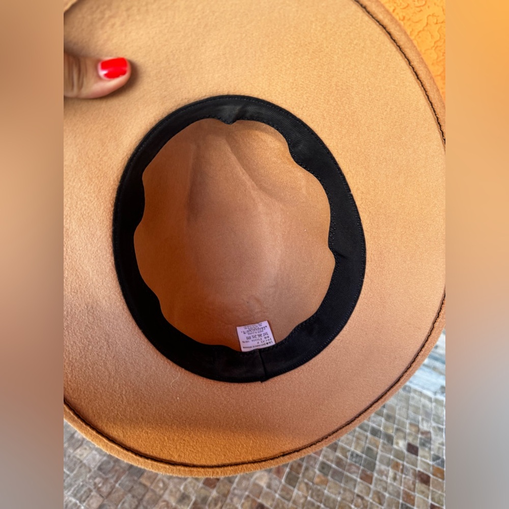 Hat - Picture 4 of 9